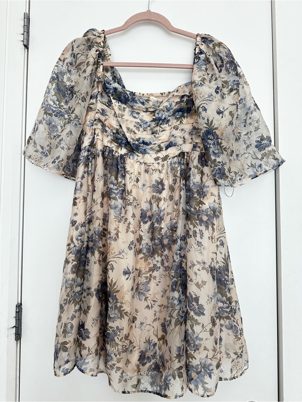 Abercrombie & Fitch Beige and Blue Floral Smocked Bodice Dress